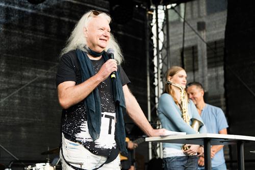 Dipl.-Soz.Päd. Thomas Molck, Vizepräsident für Studium, Lehre und Internationales, begrüßte seitens der Hochschulleitung die Erstsemester.